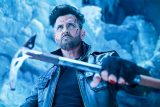 FDFS Public Review: War 2 ft. Hrithik Roshan | Jr. NTR, Kiara Advani