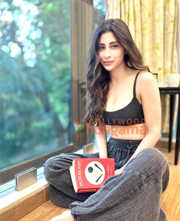 mouni roy 1 299