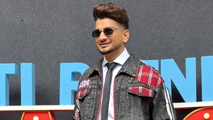 Munawar Faruqui’s rangeen look