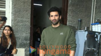 Photos: Aditya Roy Kapur snapped in Town