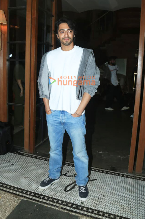 Photos: Ahaan Panday and Aneet Padda snapped at Gigi restaurant in Bandra Photos: Ahaan Panday and Aneet Padda snapped at Gigi restaurant in Bandra