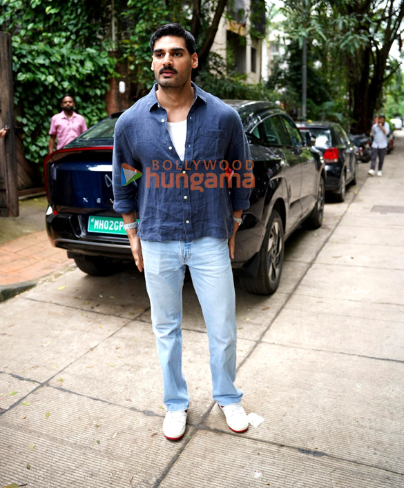photos ahan shetty snapped at imtiaz alis office in versova 3