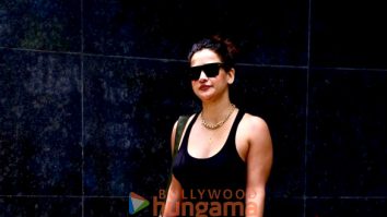 Photos: Aisha Sharma snapped outside a clinic in Santacruz