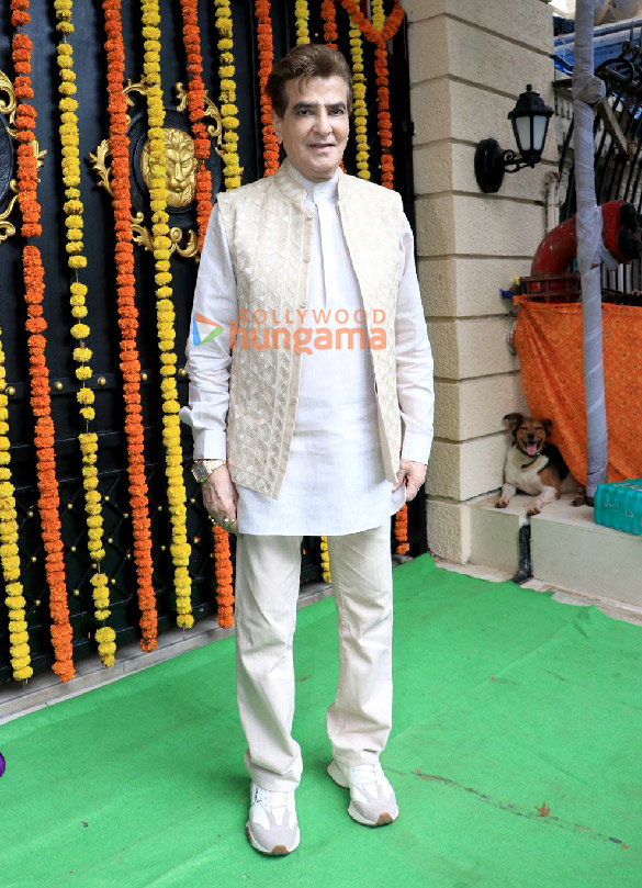 photos celebs grace ektaa r kapoors ganesh chaturthi celebrations 3 2