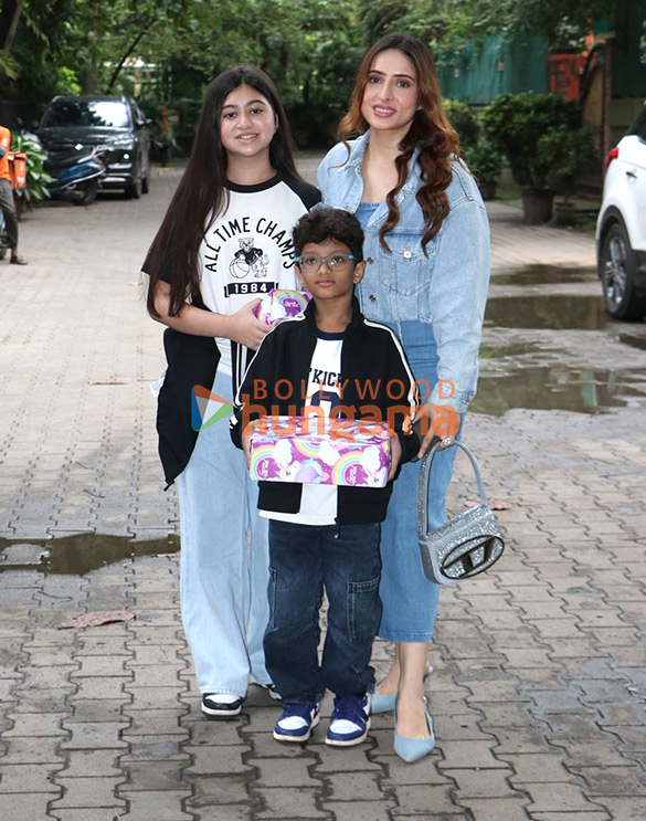 photos celebs snapped attending mahi vij and jay bhanushalis daughter taras birthday party 10