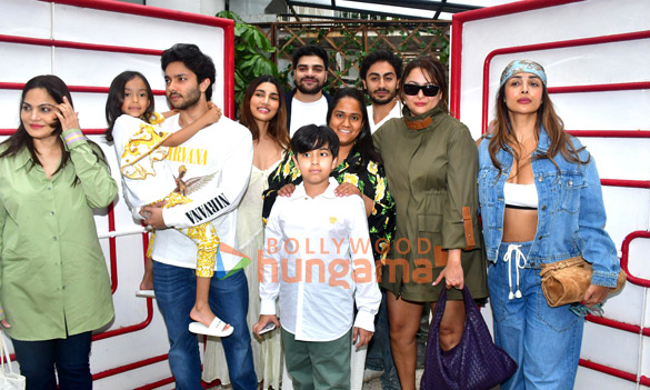 Photos: Malaika Arora, Seema Sajdeh, Alizeh Agnihotri and others snapped at Scarlett House in Juhu Photos: Malaika Arora, Seema Sajdeh, Alizeh Agnihotri and others snapped at Scarlett House in Juhu