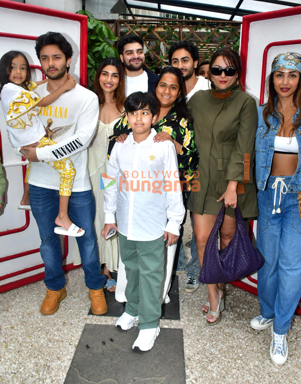 photos malaika arora seema sajdeh alizeh agnihotri and others snapped at scarlett house in juhu 6