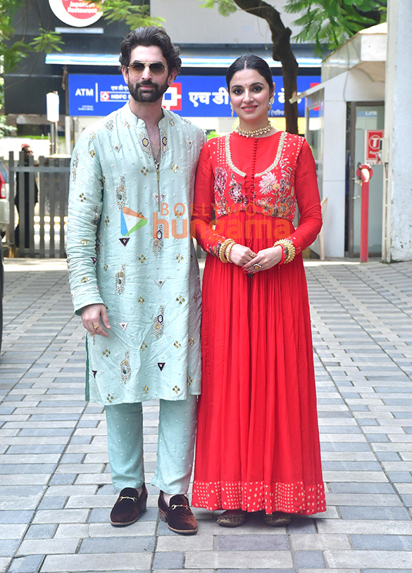 Photos: Neil Nitin Mukesh, Divya Khossla and Umesh Shukla snapped during Ek Chatur Naar promotions Photos: Neil Nitin Mukesh, Divya Khossla and Umesh Shukla snapped during Ek Chatur Naar promotions