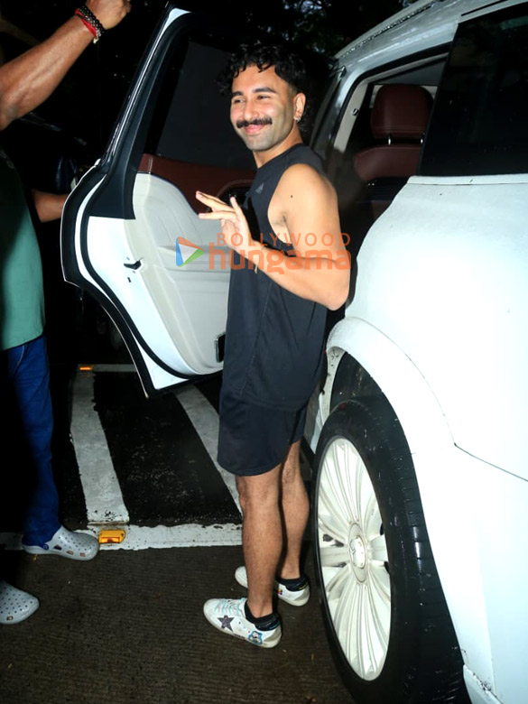 photos orhan awatramani snapped outside a gym in bandra 1