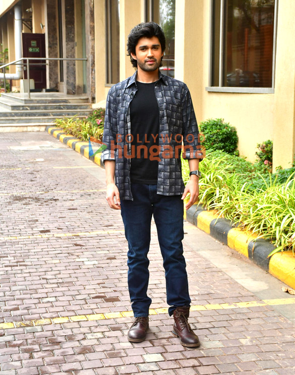 photos prajakta koli surveen chawla priya bapat and others snapped promoting their upcoming series andhera 635 8