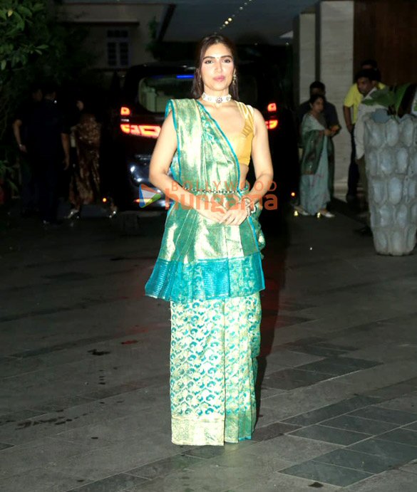 photos rakul preet singh jackky bhagnani bhushan kumar and others at bhagnani house for ganpati darshan in bandra 12