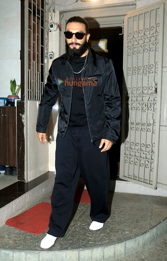 photos ranveer singh snapped at a dubbing studio in bandra 2 5