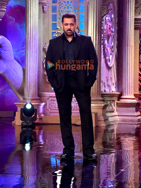 photos salman khan snapped on the sets of bigg boss 19 5