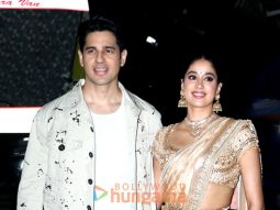 Photos: Sidharth Malhotra and Janhvi Kapoor snapped promoting ‘‘Param Sundari’ on the sets of Super Dancer 5