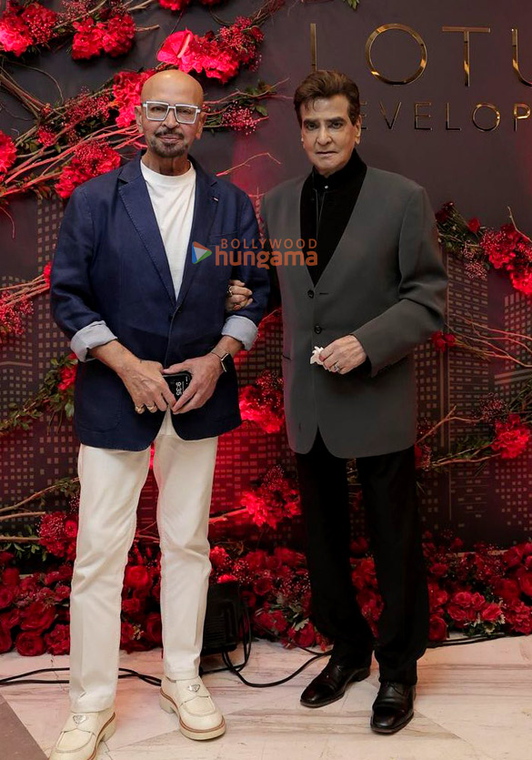 photos tiger shroff sara ali khan rakesh roshan jeetendra and others at anand pandits bash for the success of lotus developers reality limited 3