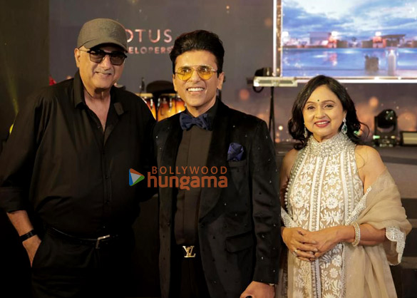 photos tiger shroff sara ali khan rakesh roshan jeetendra and others at anand pandits bash for the success of lotus developers reality limited 5