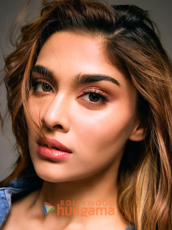 saiee manjrekar 1 58