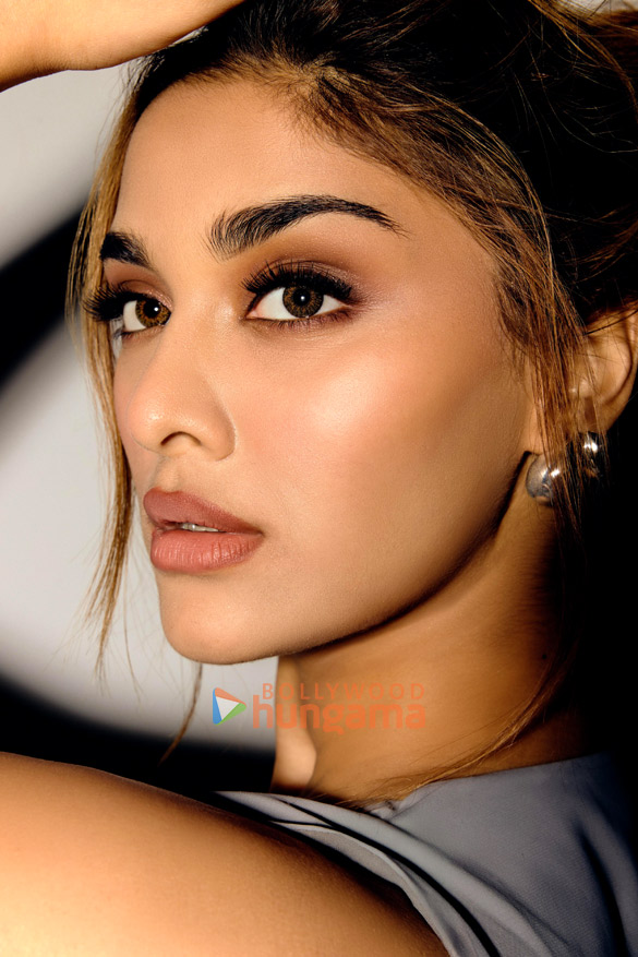 saiee manjrekar 2 59