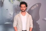 Pose full of swag! Aayush Sharma in a dapper look