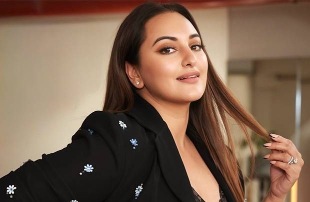 Sonakshi Sinha slams ruling of mass confinement of stray dogs; calls out government hypocrisy