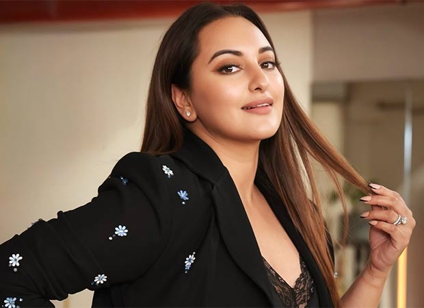 Sonakshi Sinha slams ruling of mass confinement of stray dogs; calls out government hypocrisy : Bollywood News – Bollywood Hungama