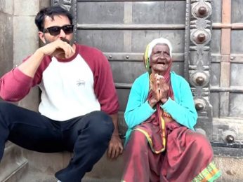 Sonu Sood showcases elderly singer’s talent with heartwarming Ganpati bhajan; watch Sonu Sood showcases elderly singer’s talent with heartwarming Ganpati bhajan; watch