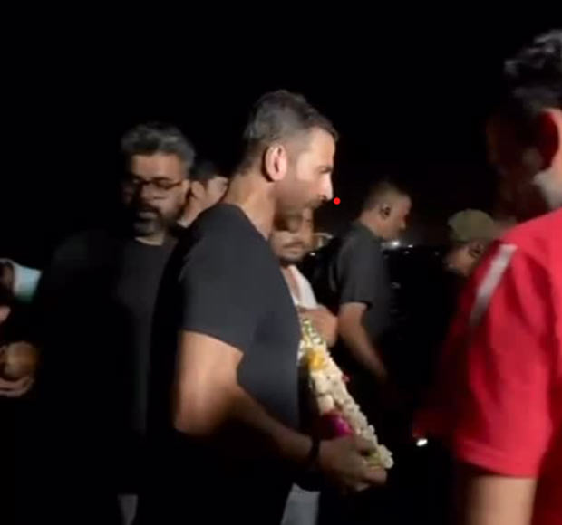 Akshay Kumar marks eco-friendly Ganesh visarjan on Haiwaan sets in Kochi