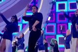 Bhaijaan setting the stage on fire with his dance moves! Salman Khan