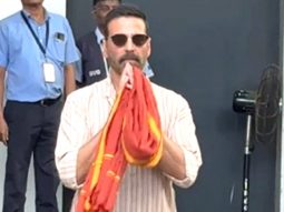 Akii pose with fans! Akshay Kumar