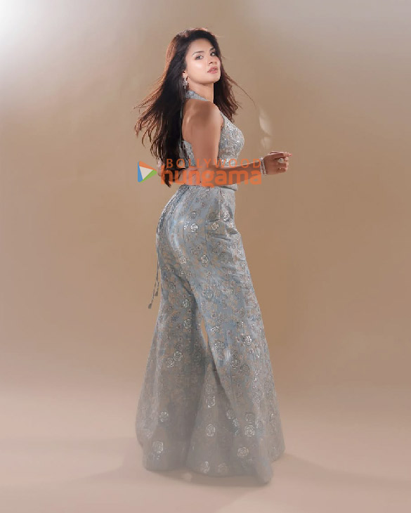 avneet kaur 9 11