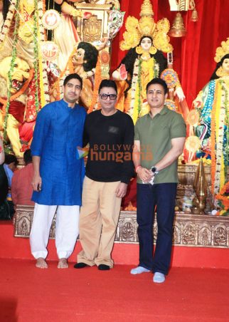 Photos: Bhushan Kumar and Ayan Mukerji snapped at a Durga Puja Pandal
