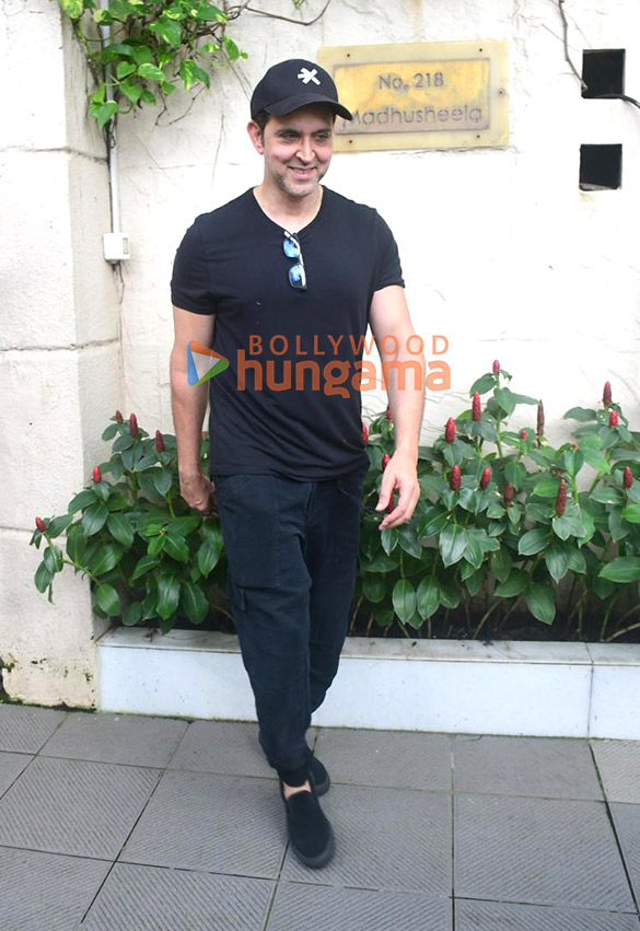 Photos: Hrithik Roshan spotted outside dental clinic in Bandra