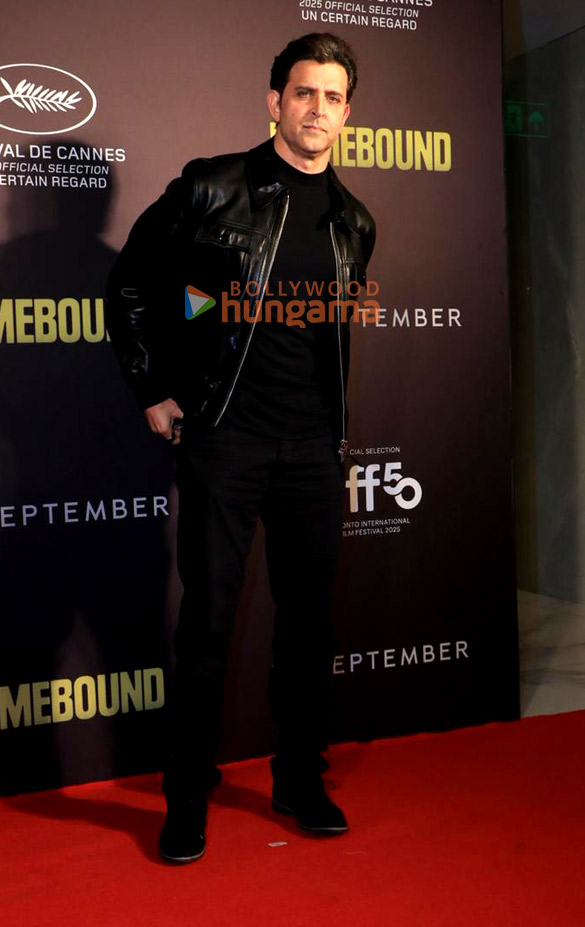 photos ishaan khatter janhvi kapoor vishal jethwa and others grace the special screening of homebound 13