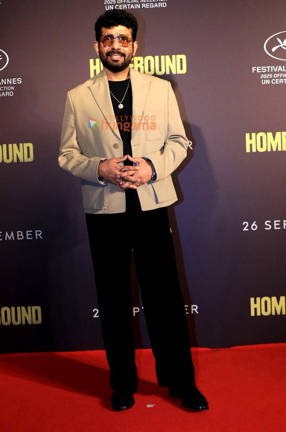 photos ishaan khatter janhvi kapoor vishal jethwa and others grace the special screening of homebound 3 5