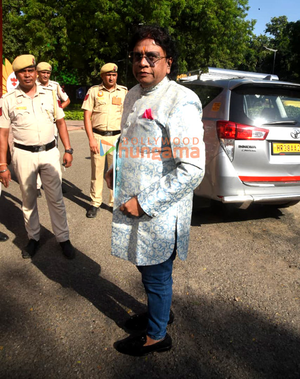 photos karan johar vidhu vinod chopra ektaa r kapoor and others arrive at vigyan bhawan to attend the national film awards ceremony 4