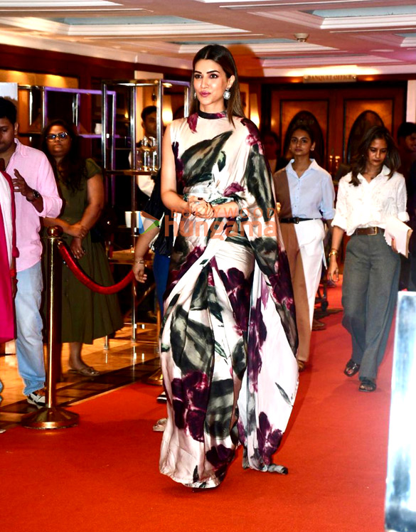 photos kriti sanon conferred as unfpa indias honorary ambassador for gender equality at taj lands end mumbai 9