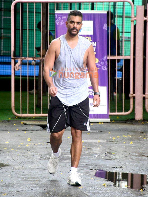 photos neha dhupia and angad bedi snapped in khar 4 3