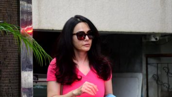 Photos: Pretty Zinta snapped outside a dental clinic in Bandra