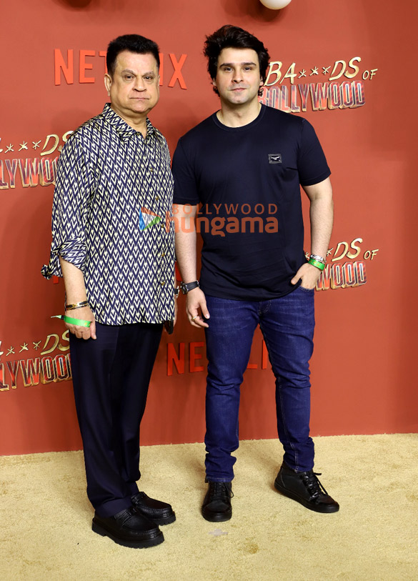 photos shah rukh khan kajol aryan khan ajay devgn sahher bambba shashank khaitan and others grace the premiere of the bads of bollywood 1123 42 657