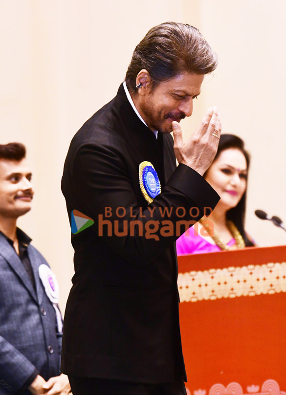 photos shah rukh khan rani mukerji and others attend 71st national film awards 2025 3