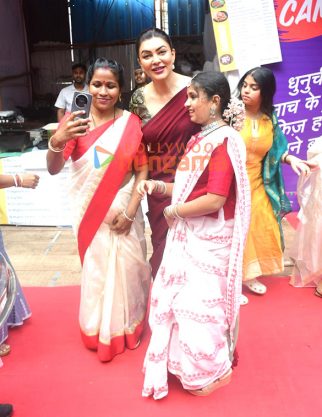 Photos: Sushmita Sen, Bipasha Basu and Karan Singh Grover snapped at a Durga Puja Pandal Photos: Sushmita Sen, Bipasha Basu and Karan Singh Grover snapped at a Durga Puja Pandal