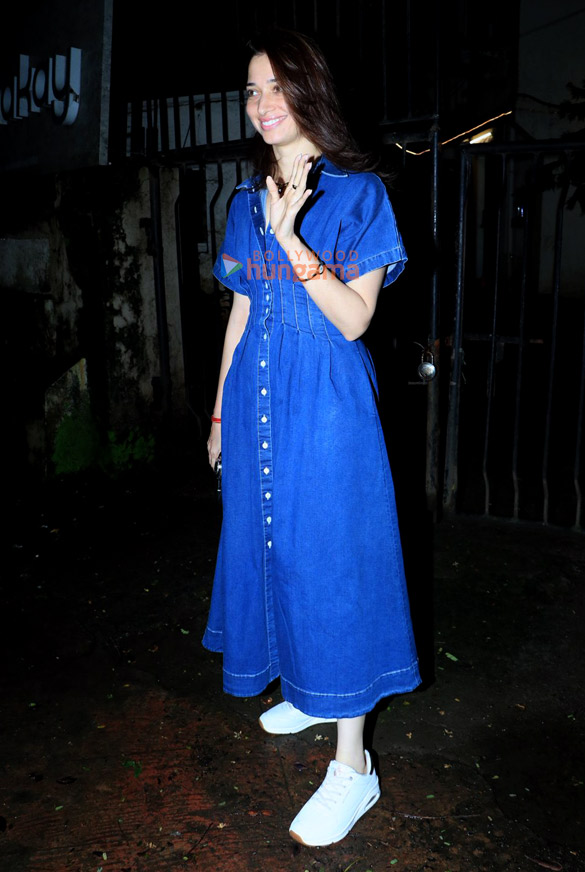 photos tamannaah bhatia snapped in juhu 4 6