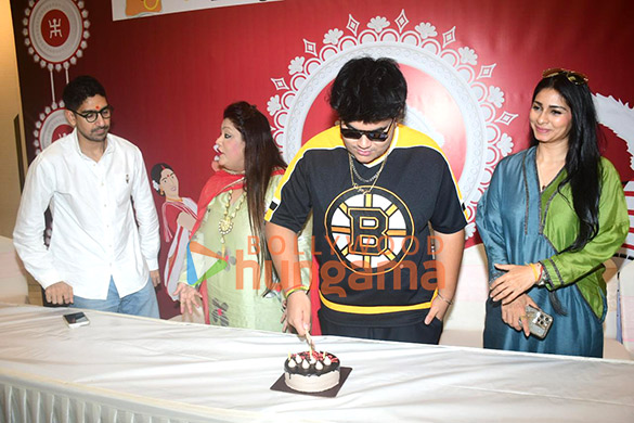 photos tanishaa mukerji ayan mukerji and others snapped at north bombay sarbojanin durga puja 2025 press meet 2