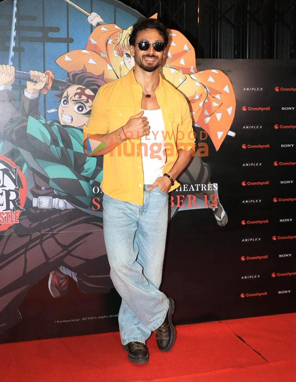 photos tiger shroff and rashmika mandanna attend special fan screening of demon slayer kimetsu no yaiba infinity castle 6