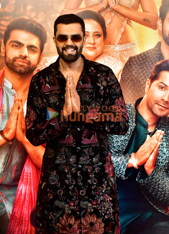 photos varun dhawan and janhvi kapoor snapped at sunny sanskari ki tulsi kumari trailer launch 10