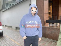 Photos: Varun Dhawan snapped at Ramesh S Taurani’s office in Khar