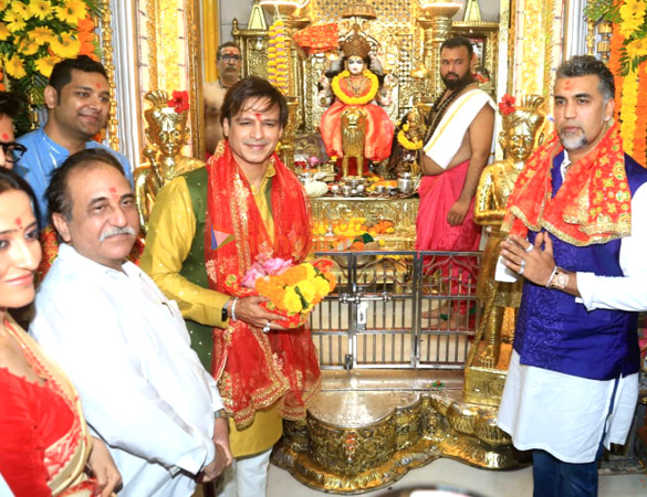 Photos: Vivek Oberoi snapped at Mumba Devi Temple