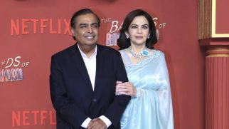 Mukesh Ambani & Nita Ambani pose for media