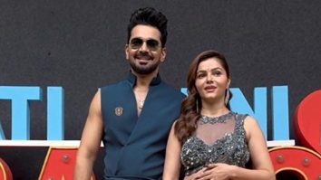 Rubina Dilaik flaunting her curves in a metallic saree! Pose with husband Abhinav Shukla