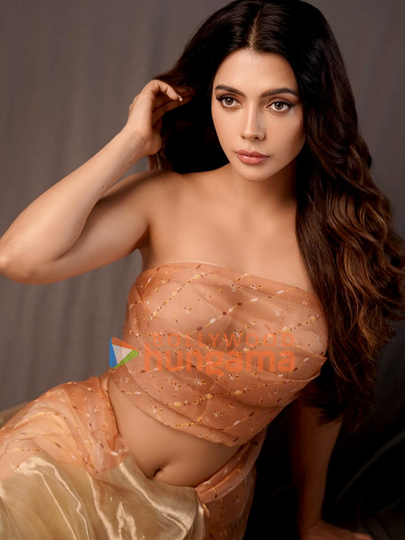 ruhi singh 2 162